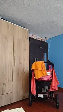 lindasyt online show from January 18, 2026, 3:37 pm