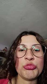 lindasyt online show from March 17, 2026, 3:53 am