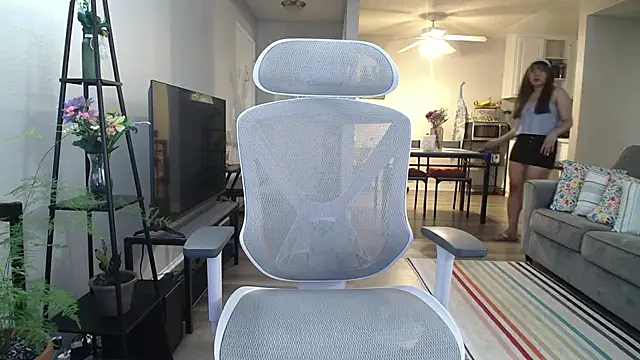 SHEILYN  online show from September 30, 2025, 7:25 am