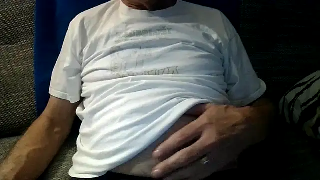 velikifant7 online show from February 23, 2026, 6:41 pm