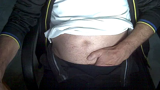 velikifant7 online show from March 26, 2026, 5:17 am