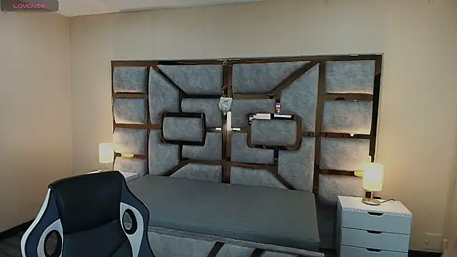 Candy Velvet online show from December 3, 2025, 7:24 pm