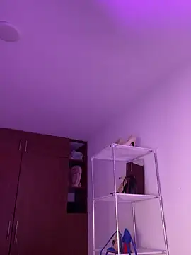 Snapshot of AriaBlush_18 chatting on September 21, 2025, 10:15 pm AriaBlush 18 online show from September 21, 2025, 10:15 pm