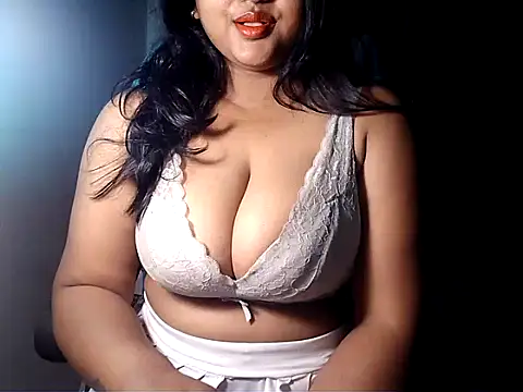 PatnakiRitu1 online show from June 3, 2026, 12:33 am