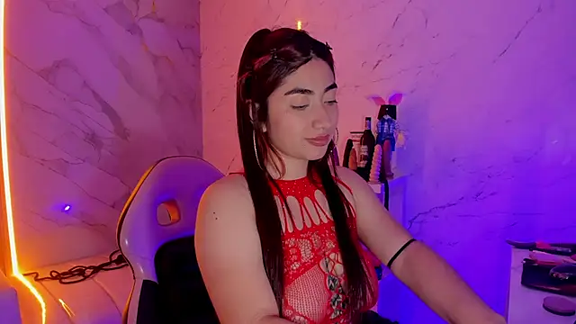 Snapshot of Sophia_tf chatting on May 27, 2026, 9:22 pm Sophia tf online show from May 27, 2026, 9:22 pm