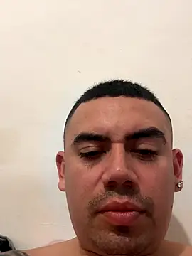 davidxxx099 online show from October 3, 2025, 5:47 pm