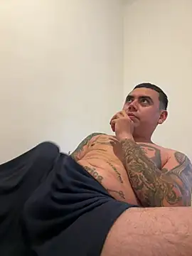 davidxxx099 online show from June 10, 2026, 6:20 pm