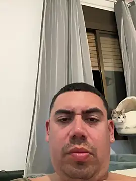 davidxxx099 online show from April 23, 2026, 10:33 pm