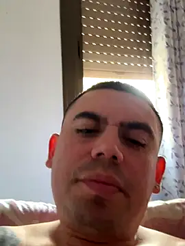 davidxxx099 online show from December 3, 2025, 2:38 pm