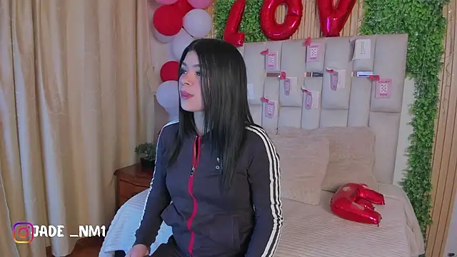 Snapshot of Jade_Nmm chatting on February 19, 2026, 12:57 pm Jade Nmm online show from February 19, 2026, 12:57 pm