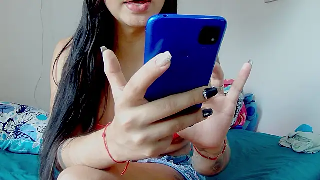 alejadolly online show from March 7, 2026, 5:18 pm