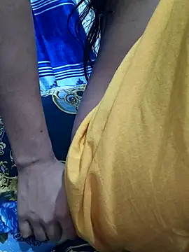 maya-Couple19 online show from October 26, 2025, 7:14 pm