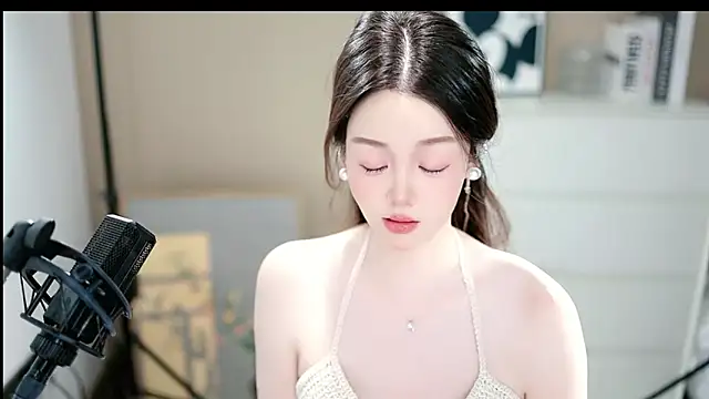 abbyli12 online show from December 17, 2025, 2:55 pm