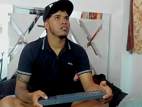 klever haston online show from December 1, 2025, 11:05 pm