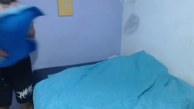 onixandghosty1 online show from September 15, 2025, 7:03 pm