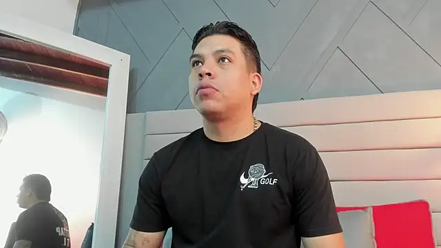 Dominic Taylor  online show from September 15, 2025, 11:43 am