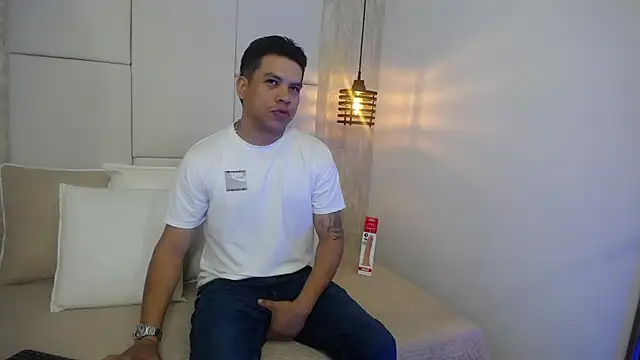 Dominic Taylor  online show from September 11, 2025, 11:54 am