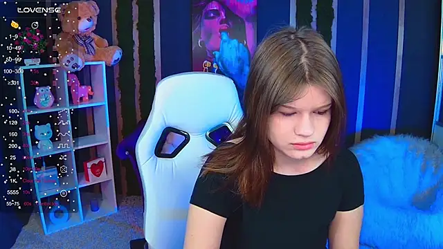 Lunamytrend online show from December 14, 2025, 6:08 am