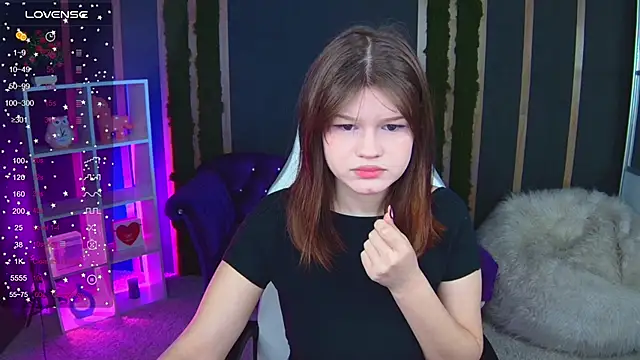 Lunamytrend online show from November 19, 2025, 6:35 am