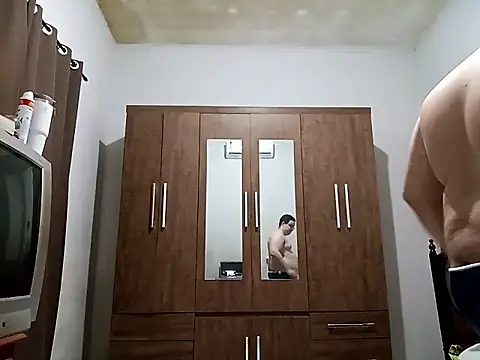 Juliao2030 online show from March 1, 2026, 7:36 pm