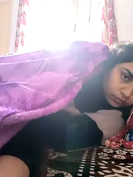 queenbuggi online show from February 1, 2026, 9:18 am