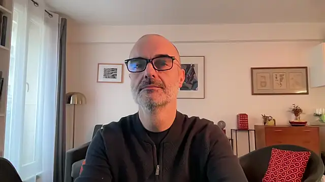 Snapshot of Milkywaymen chatting on February 19, 2026, 10:01 am Milkywaymen online show from February 19, 2026, 10:01 am