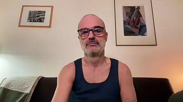 Snapshot of Milkywaymen chatting on February 20, 2026, 7:16 pm Milkywaymen online show from February 20, 2026, 7:16 pm