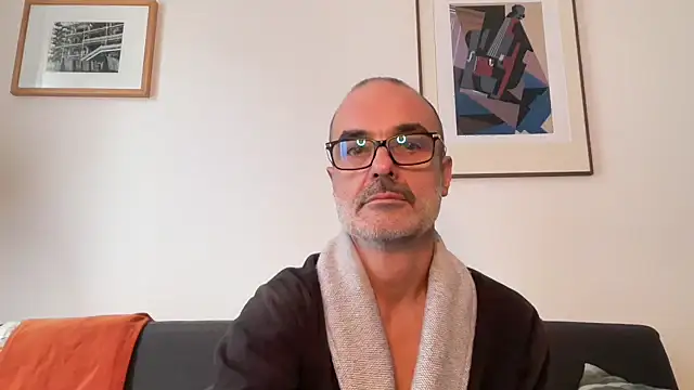 Snapshot of Milkywaymen chatting on November 18, 2025, 2:42 pm Milkywaymen online show from November 18, 2025, 2:42 pm