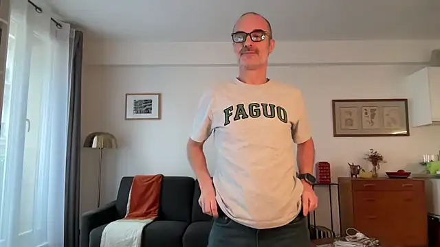 Snapshot of Milkywaymen chatting on February 1, 2026, 12:25 pm Milkywaymen online show from February 1, 2026, 12:25 pm