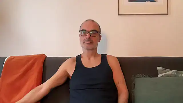 Snapshot of Milkywaymen chatting on December 5, 2025, 1:21 pm Milkywaymen online show from December 5, 2025, 1:21 pm