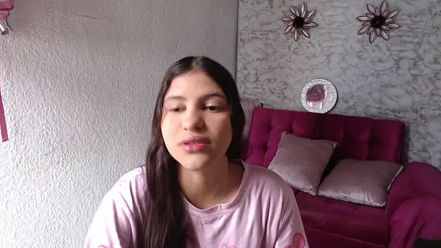 Evagirl69 online show from May 21, 2026, 12:13 pm