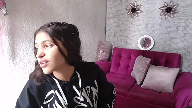 Evagirl69 online show from June 3, 2026, 12:17 pm