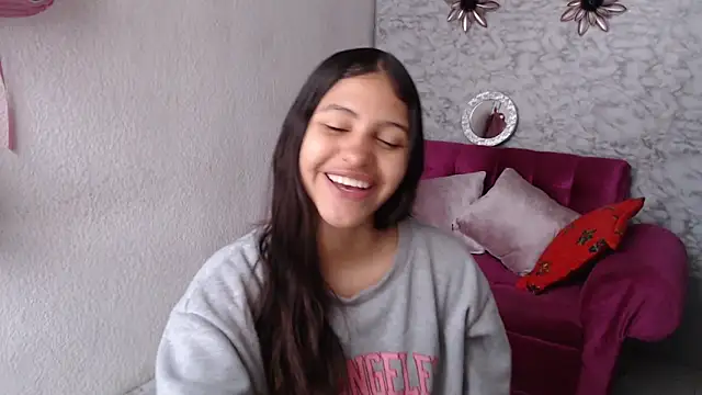 Evagirl69 online show from December 4, 2025, 12:15 pm