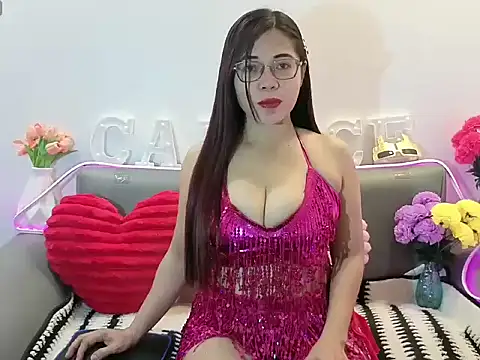 Snapshot of candiceempire chatting on May 24, 2026, 11:26 pm candiceempire online show from May 24, 2026, 11:26 pm