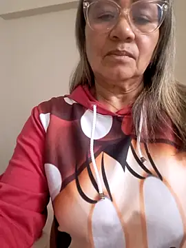 Vickysweeeettt online show from March 13, 2026, 1:27 pm