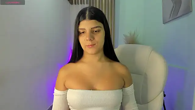 Snapshot of PauliinaBelle_ chatting on October 11, 2025, 12:39 pm PauliinaBelle online show from October 11, 2025, 12:39 pm
