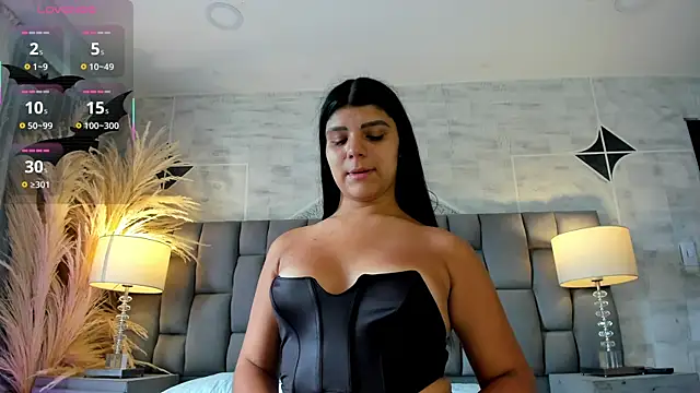 Snapshot of PauliinaBelle_ chatting on July 23, 2026, 2:03 pm PauliinaBelle online show from July 23, 2026, 2:03 pm