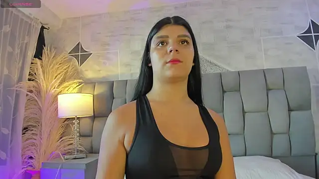 Snapshot of PauliinaBelle_ chatting on July 27, 2026, 1:07 pm PauliinaBelle online show from July 27, 2026, 1:07 pm