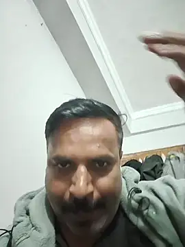 vardh033 online show from December 16, 2025, 4:22 pm