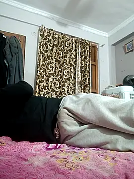 Snapshot of vardh033 chatting on February 3, 2026, 10:53 am vardh033 online show from February 3, 2026, 10:53 am