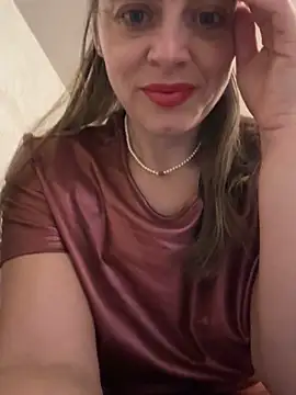 ladywithbigass online show from November 17, 2025, 6:06 am