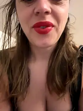 ladywithbigass online show from November 10, 2025, 5:45 am