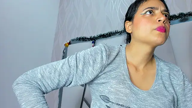 thalia888  online show from December 14, 2025, 7:08 pm