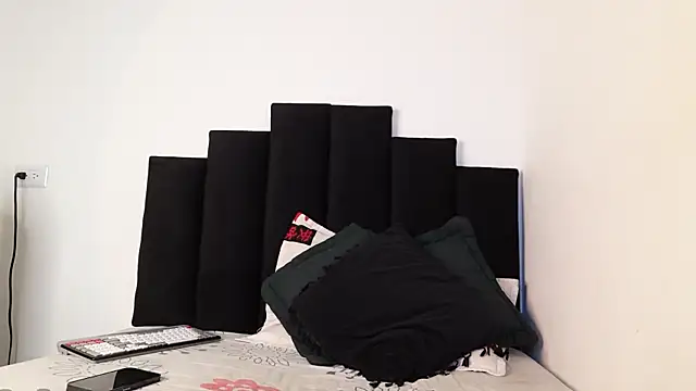 alexmark  online show from October 29, 2025, 7:13 pm