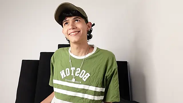 alexmark  online show from September 12, 2025, 4:51 pm