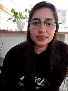 LolatuMiel online show from September 19, 2025, 1:59 pm