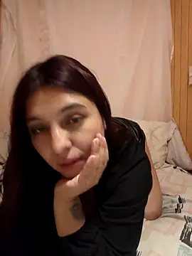 Snapshot of caronicole77 chatting on February 3, 2026, 2:32 am caronicole77 online show from February 3, 2026, 2:32 am