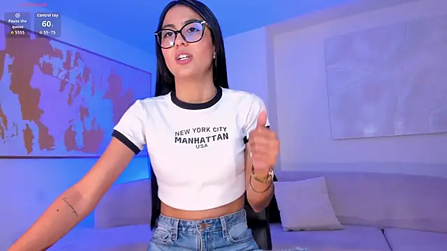 Snapshot of BonnyRose chatting on March 3, 2026, 8:38 pm BonnyRose online show from March 3, 2026, 8:38 pm