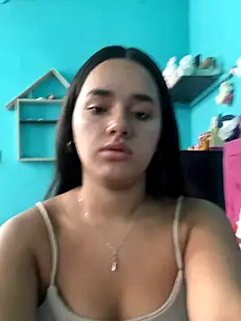 Snapshot of Luciaparker03 chatting on September 30, 2025, 3:07 pm Luciaparker03 online show from September 30, 2025, 3:07 pm