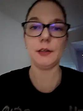 Swiss Lady online show from December 20, 2025, 9:23 am